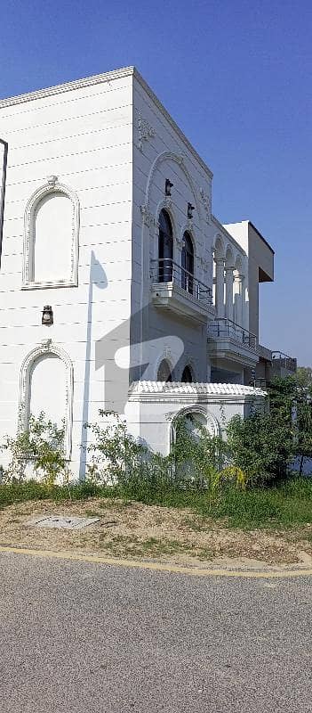 بحریہ نشیمن ۔ سن فلاور بحریہ نشیمن,لاہور میں 5 کمروں کا 8 مرلہ مکان 62.0 ہزار میں کرایہ پر دستیاب ہے۔