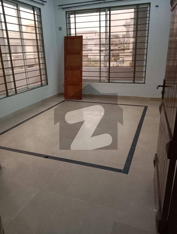 نیشنل پولیس فاؤنڈیشن او ۔ 9 اسلام آباد میں 2 کمروں کا 1 کنال مکان 45.0 ہزار میں کرایہ پر دستیاب ہے۔