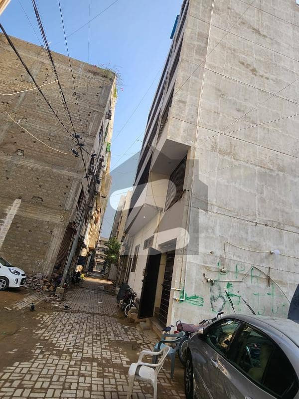 Apartment Full Floor Four Bed 1950 Square Feet, Nishaat Commercial Dha