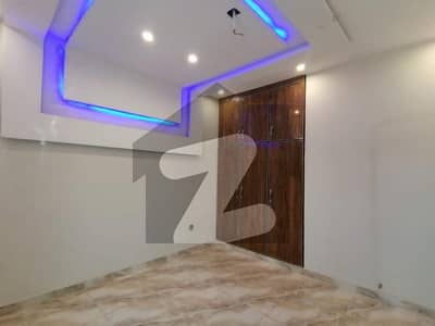 4 Marla House In Stunning Gulshan-e-Ravi - Block D Is Available For sale