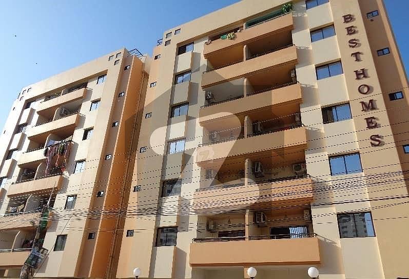 کلفٹن ۔ بلاک 2 کلفٹن,کراچی میں 3 کمروں کا 9 مرلہ فلیٹ 4.5 کروڑ میں برائے فروخت۔