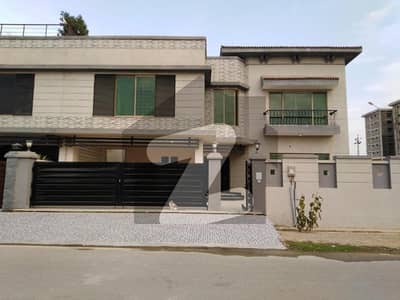 BRAND NEW ASKARI 5 SECTOR H SU BRIG HOUSE 427 Yards FOR RENT