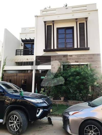 100Yds Bungalow Available Near Fatima Masjid 4 Bedrooms Tile Floor 1 Car Parking For Sale