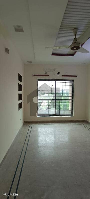 UPPER PORTION FOR RENT UPPER PORTION FOR RENT