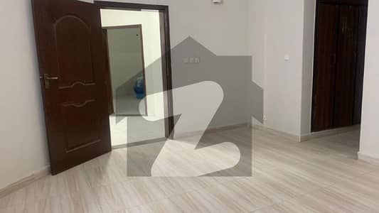 5 BED SU HOUSE CORNER AVAIALBE FOR RENT