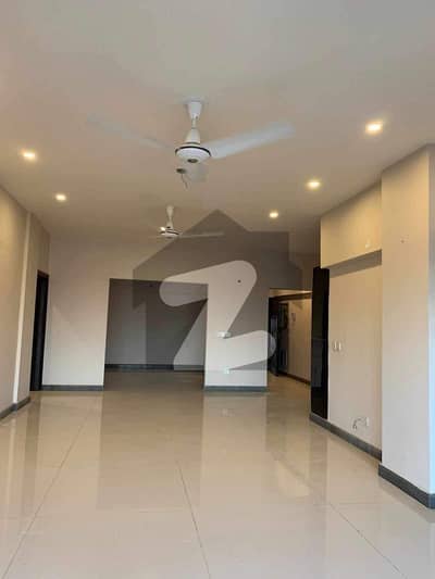 3 Bed Drawing Dinning Spacious Flat Available For Rent At Main Shaheedemillat Road