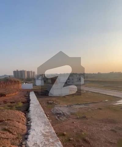 Prime Located 5 Marla Boulevard Corner Extra Land Registry Intiqal Gated Community Plot For Sale