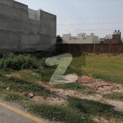 Ideal Residential Plot For Sale In Gulberg City