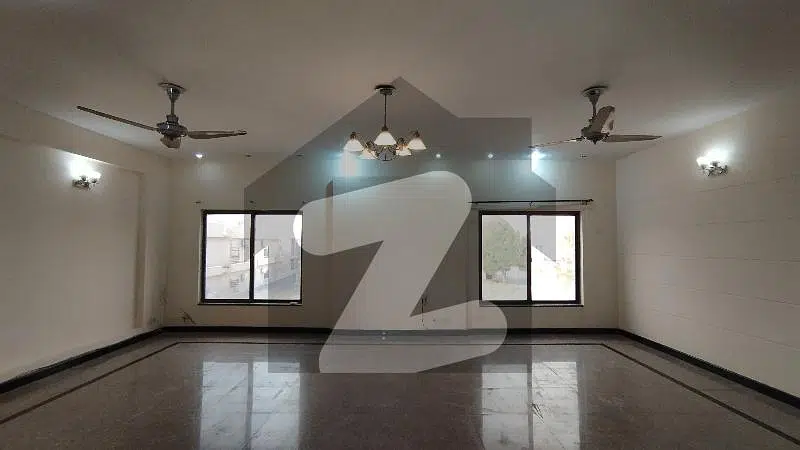 1 Kanal Spacious Upper Portion For Rent