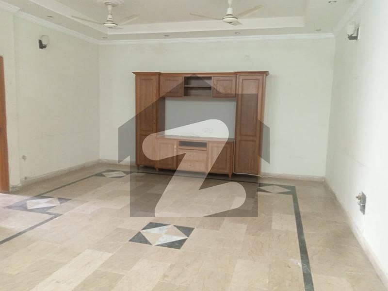3 Bedrooms Portion In G-10/2 3 Bedrooms Portion In G-10/2