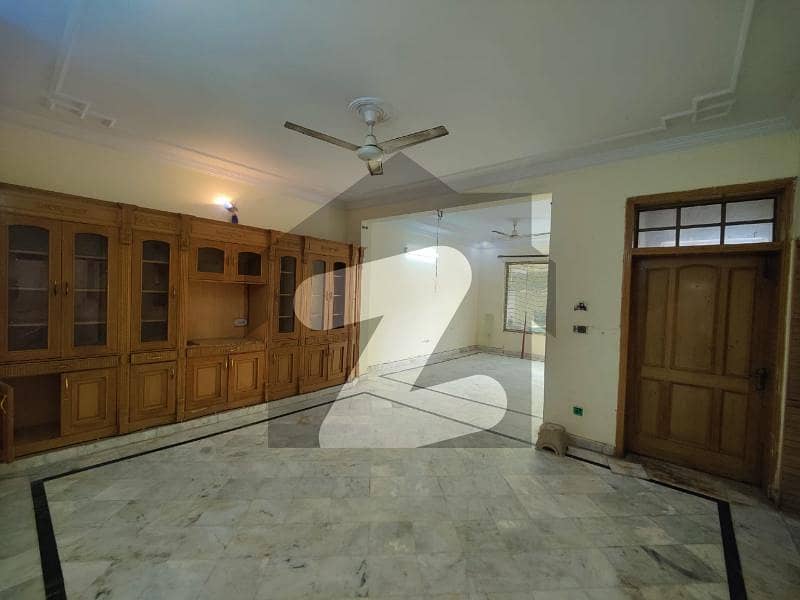 2 Bedrooms Ground Portion At G-10/2 2 Bedrooms Ground Portion At G-10/2