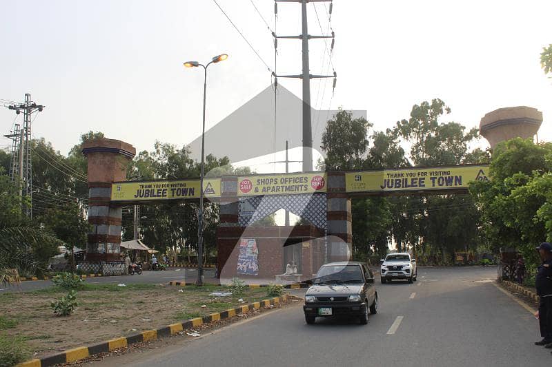 جوبلی ٹاؤن ۔ بلاک ایف جوبلی ٹاؤن,لاہور میں 10 مرلہ رہائشی پلاٹ 1.15 کروڑ میں برائے فروخت۔