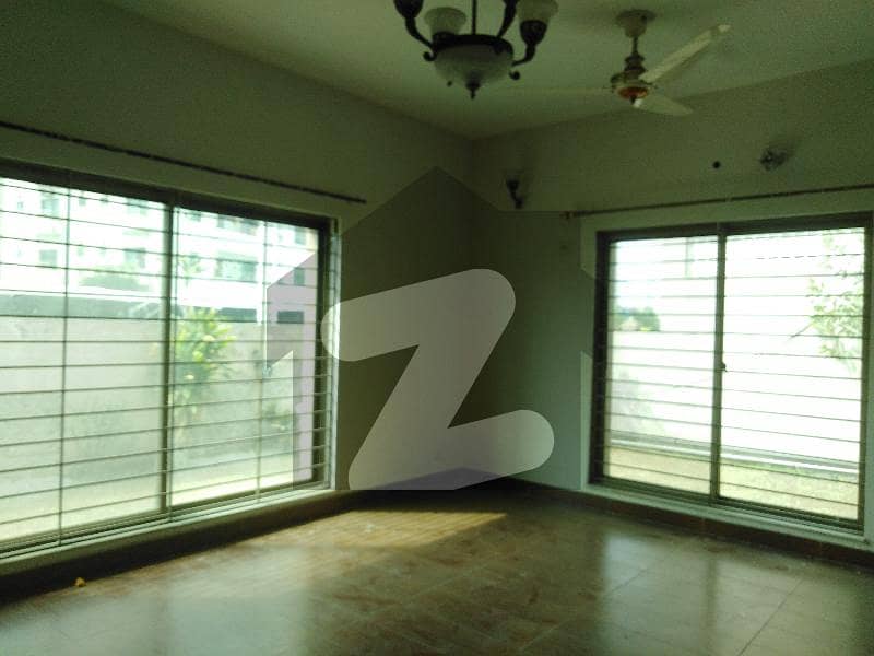 A House Of 1 Kanal In Rs. 165000 A House Of 1 Kanal In Rs. 165000