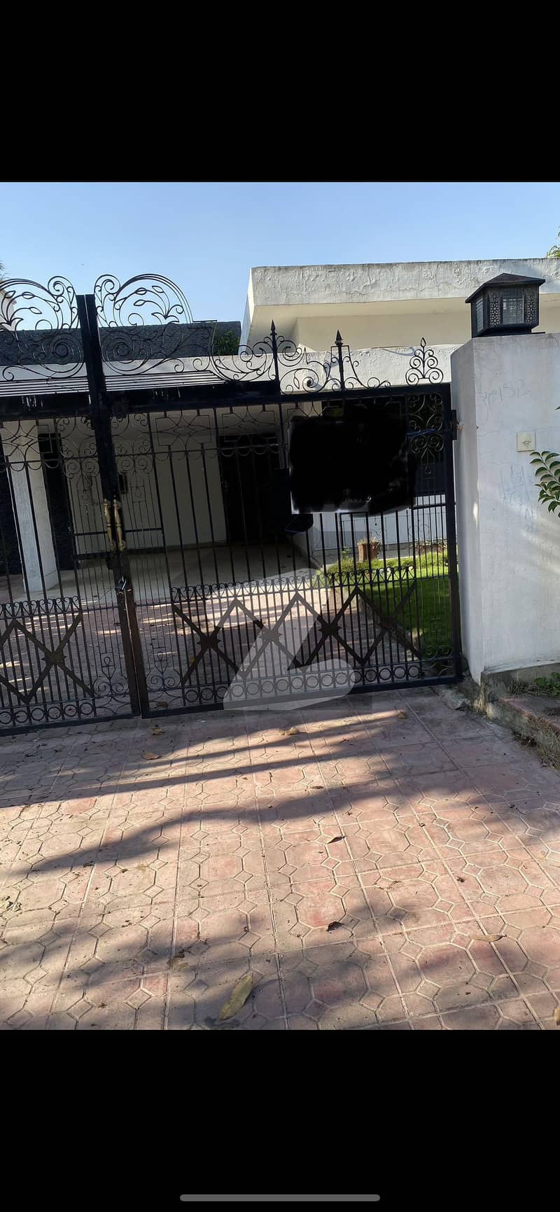 Luxurious house Luxurious house
