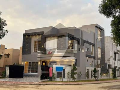 11.5 Marla Corner House With 60 Feet Road Frontage For Sale In Bahria Town