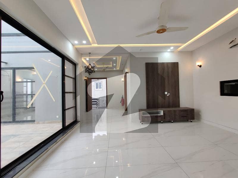 1 Kanal Upper Portion For Rent In DHA Phase 7