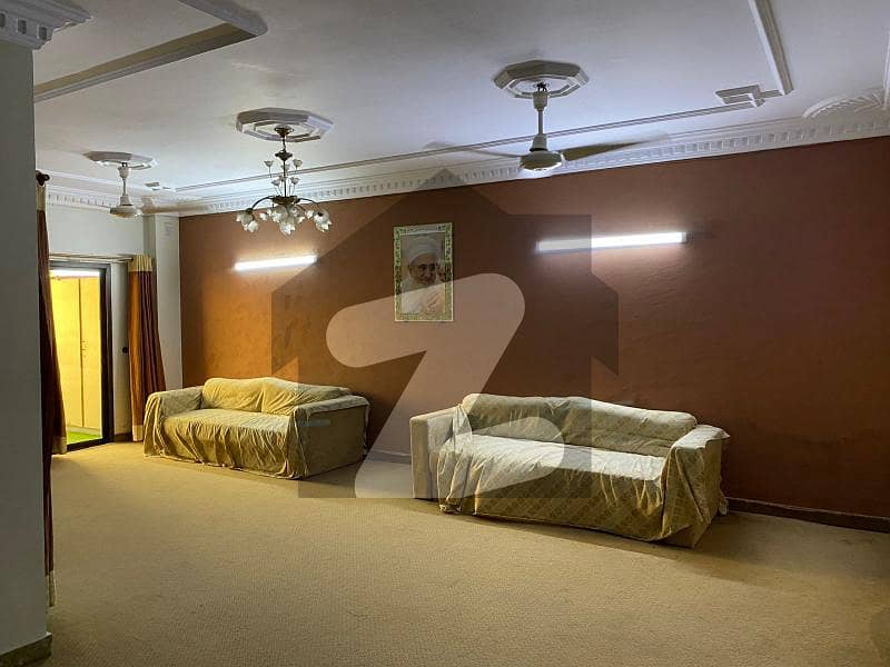 فریرے ٹاؤن کراچی میں 3 کمروں کا 10 مرلہ فلیٹ 4.3 کروڑ میں برائے فروخت۔