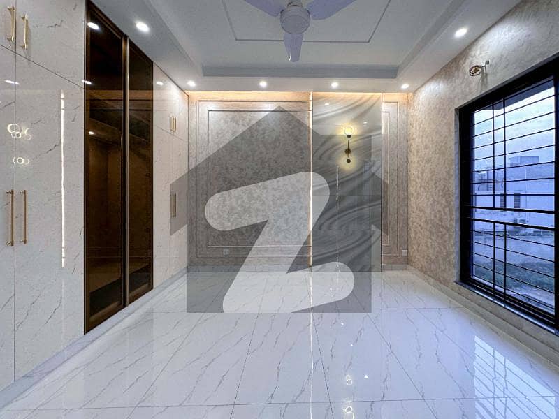 10 MARLA STUNNING HOME PARAGON SOCIETY DEMAND 4.75 10 MARLA STUNNING HOME PARAGON SOCIETY DEMAND 4.75