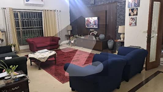 Lower Portion Prime Location 1 Kanal For Rent In Dha Phase 4