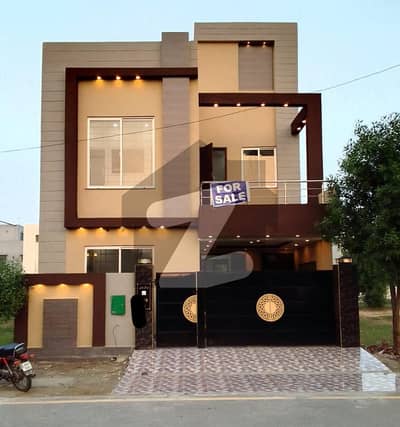 BRAND NEW MODERN DESIGN 5 MARLA LOW BUDGET HOUSE FOR SALE NEAR TO PARK