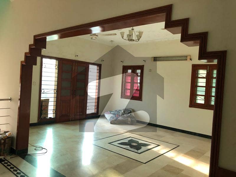 400 Yards Bungalow For Rent