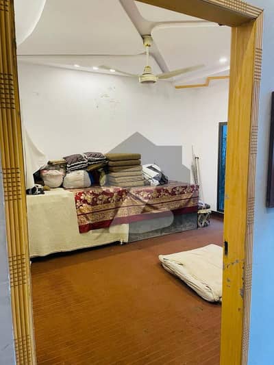 ٹاؤن شپ سیکٹر سی 1 ۔ بلاک 2 ٹاؤن شپ ۔ سیکٹر سی 1,ٹاؤن شپ,لاہور میں 6 کمروں کا 10 مرلہ مکان 3.7 کروڑ میں برائے فروخت۔