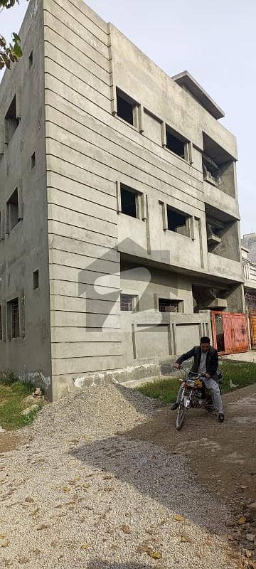 GRAY STRUCTURE FOR SALE IN GHOURI TOWN ISLAMABAD.