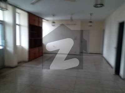 Ground Floor Flat Available For Sale In Askari 1