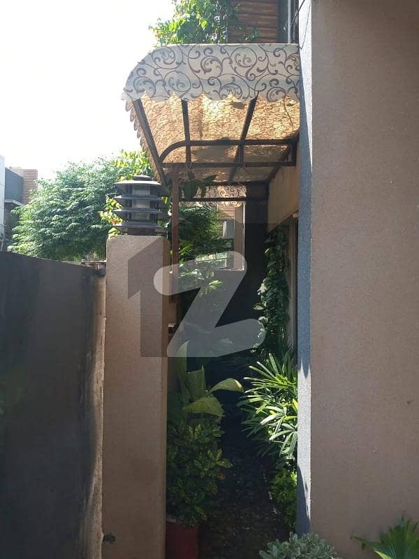 4.5 Marla Independed Villa Available For Sale