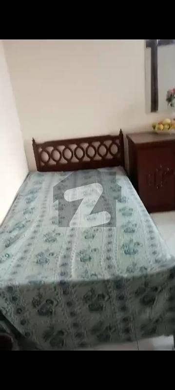 کلفٹن ۔ بلاک 2 کلفٹن,کراچی میں 1 کمرے کا 2 مرلہ کمرہ 18.0 ہزار میں کرایہ پر دستیاب ہے۔