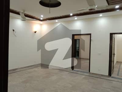 10 Marla House Available For Rent in Gulmohar Block Bahria Town Lahore