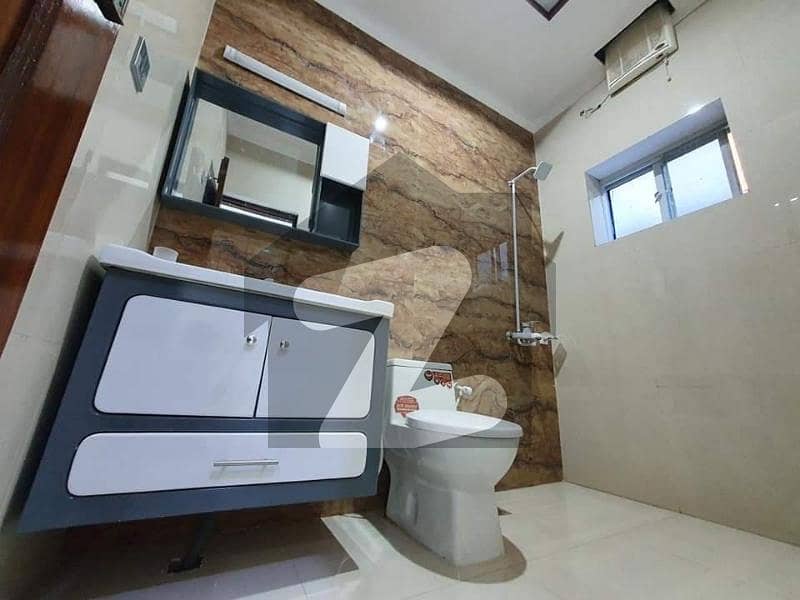 1 KANAL FULL HOUSE FOR RENT 1 KANAL FULL HOUSE FOR RENT