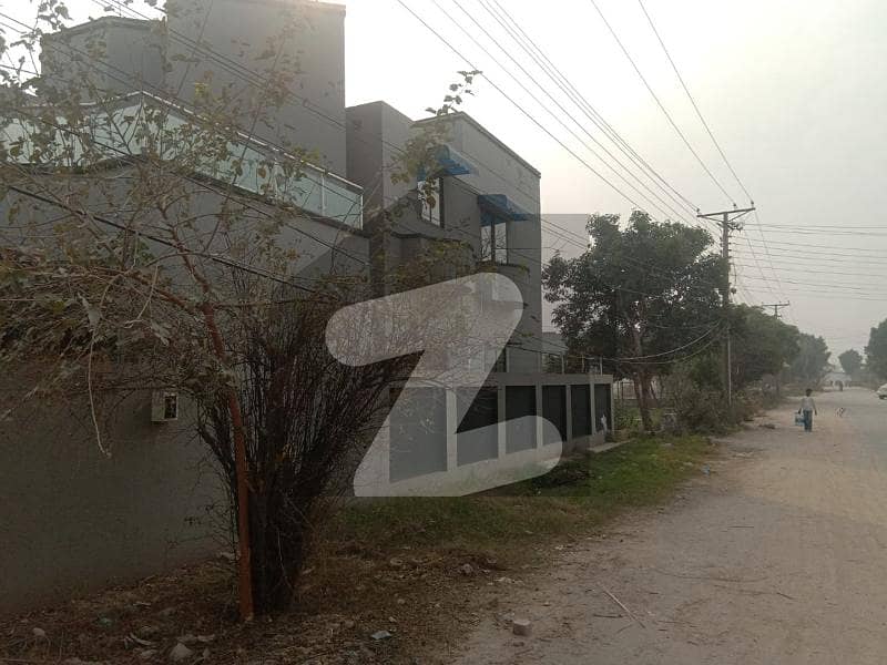 Elite Town Lahore10 Marla Brand/New Full Furnished Corner Bungalow Less Price For Sale