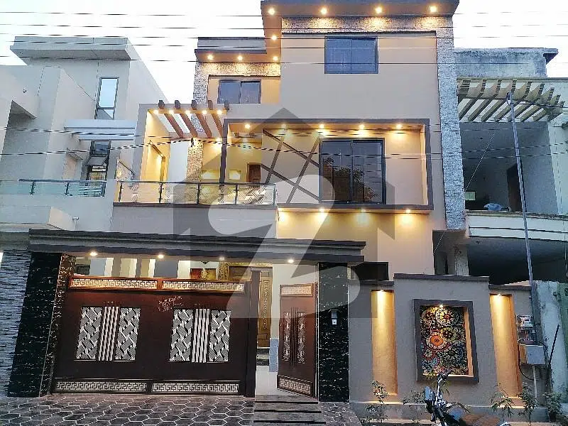 11 Marla House Is Available In Affordable Price In Wapda Town