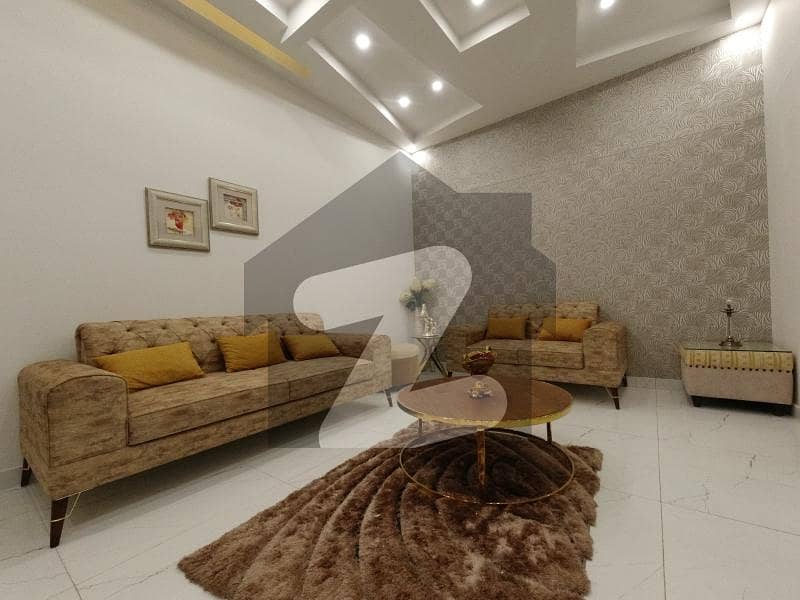 Flat Spread Over 2700 Square Feet In Bahria Town Phase 7 Available