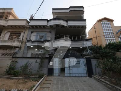 Prime Location 300 Square Yards House For sale In Gulistan-e-Jauhar - Block 12