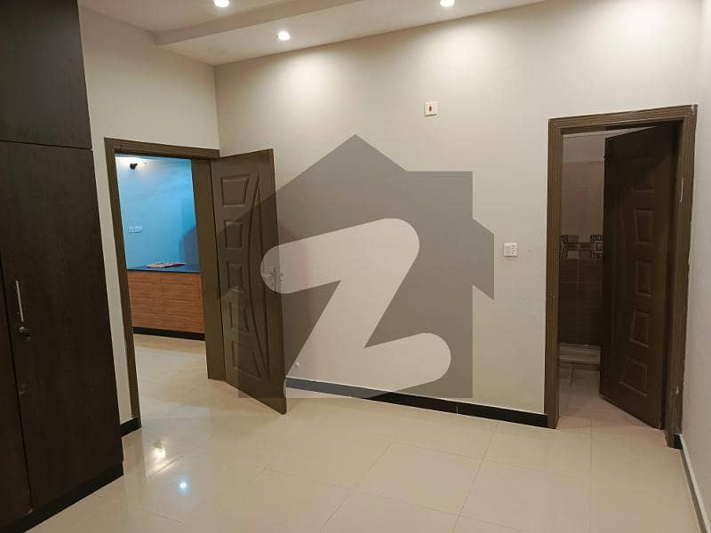 GREEN AVE NEW HOUSE NIH NARC 1ST FLOOR 4 ROOMS D/D 10M. 71000 Green