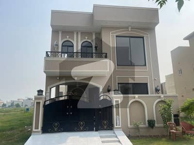 Brand New 5 marla Beautiful House for sale in DHA 9 Town C Block