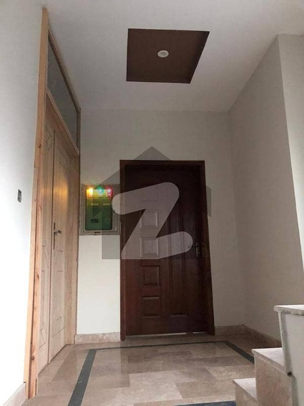 ریوینیو سوسائٹی لاہور میں 6 کمروں کا 1 کنال مکان 5.2 کروڑ میں برائے فروخت۔ ریوینیو سوسائٹی لاہور میں 6 کمروں کا 1 کنال مکان 5.2 کروڑ میں برائے فروخت۔