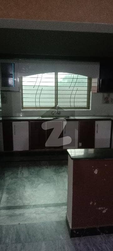 جوبلی ٹاؤن ۔ بلاک ای جوبلی ٹاؤن,لاہور میں 2 کمروں کا 10 مرلہ زیریں پورشن 42.0 ہزار میں کرایہ پر دستیاب ہے۔