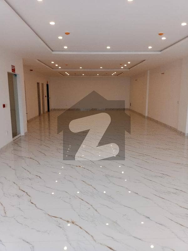 8 Marla palaza commercial floor for rent in DHA phase 6 CCA