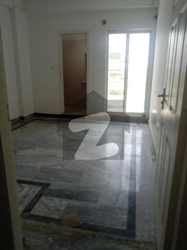 2 BEDROOM FLAT AVAILABLE FOR RENT