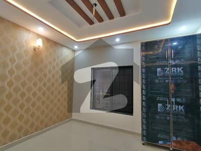 A Well Designed Prime Location House Is Up For sale In An Ideal Location In Lahore