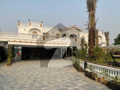4 Kanal Farm House In Only Rs. 100000000