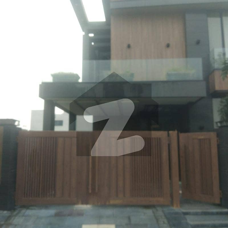 ڈی ایچ اے فیز 6 - بلاک کے فیز 6,ڈیفنس (ڈی ایچ اے),لاہور میں 4 کمروں کا 10 مرلہ مکان 7.0 کروڑ میں برائے فروخت۔