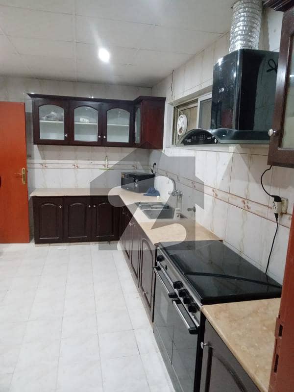 2300 Square Feet Flat In F-11 For Rent At Good Location 2300 Square Feet Flat In F-11 For Rent At Good Location