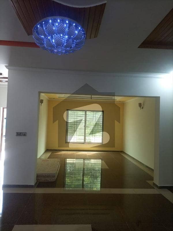 1 KANAL UPPER PORTION FOR RENT 1 KANAL UPPER PORTION FOR RENT