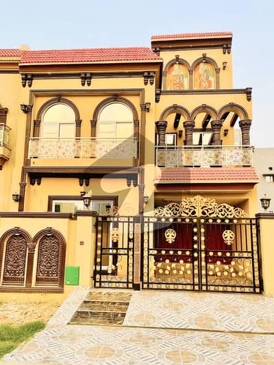 بحریہ نشیمن ۔ سن فلاور بحریہ نشیمن,لاہور میں 3 کمروں کا 5 مرلہ مکان 1.42 کروڑ میں برائے فروخت۔