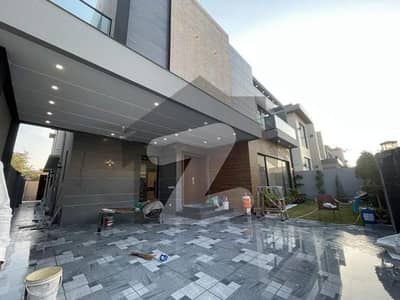 Wapda Town Lahore Kanal House For Sale 6 Beds 80 Feet Road
