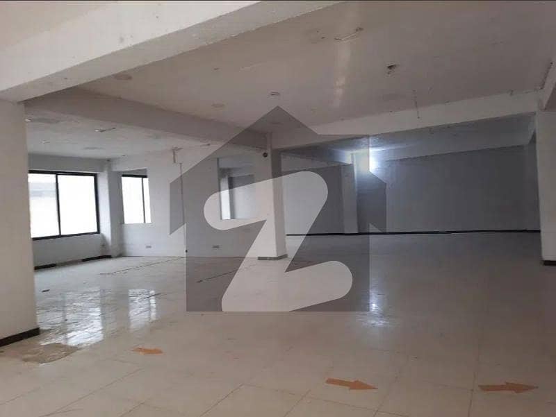1 kanal hall for rent for Gym in Johar town